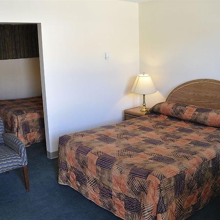 Big Horn Motel Hinton Exterior photo